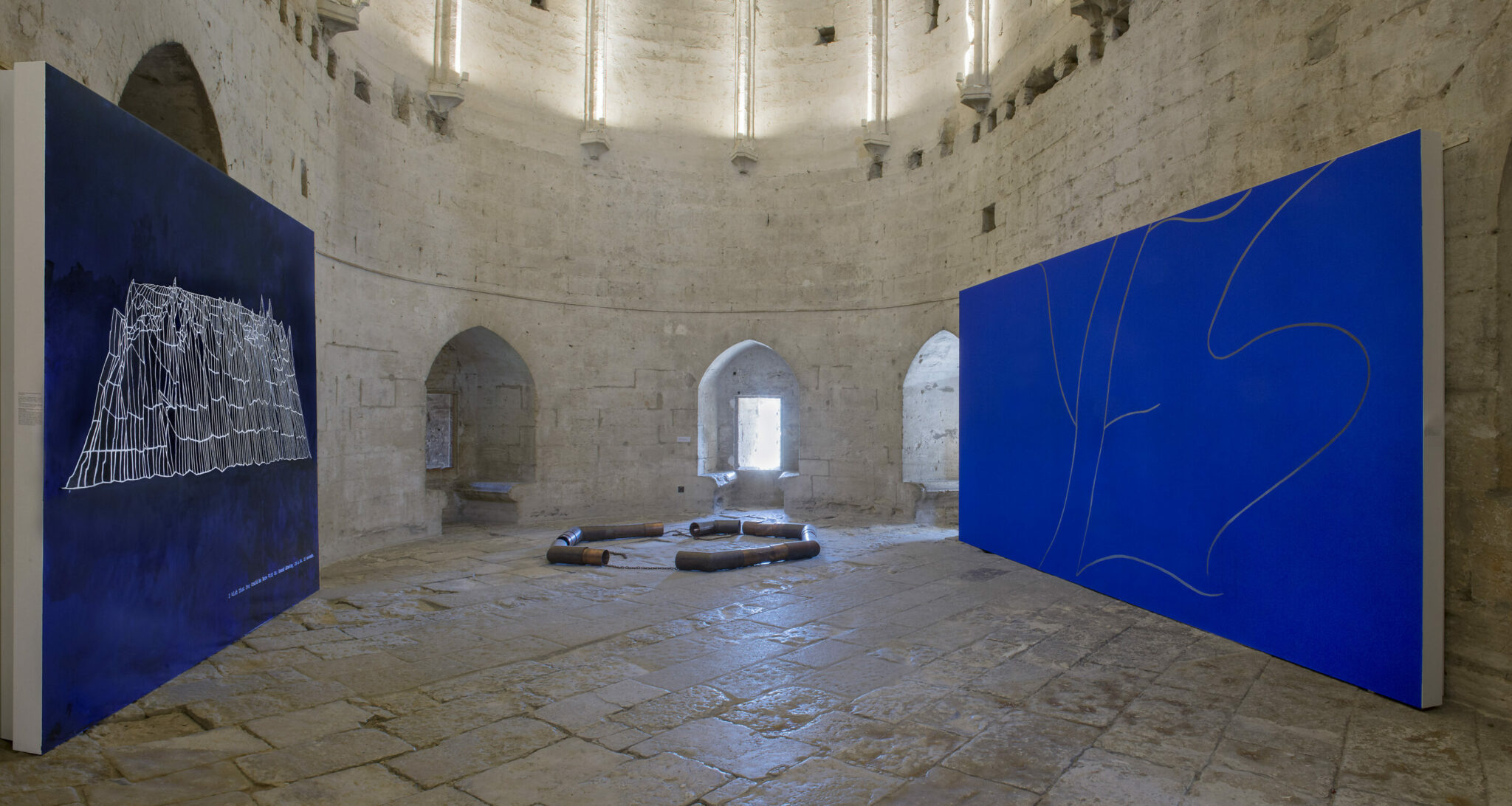 Vue de l'exposition Extensions de grafitti au Fort Saint-André de Villeneuve-lez-Avignon, 2018 ©