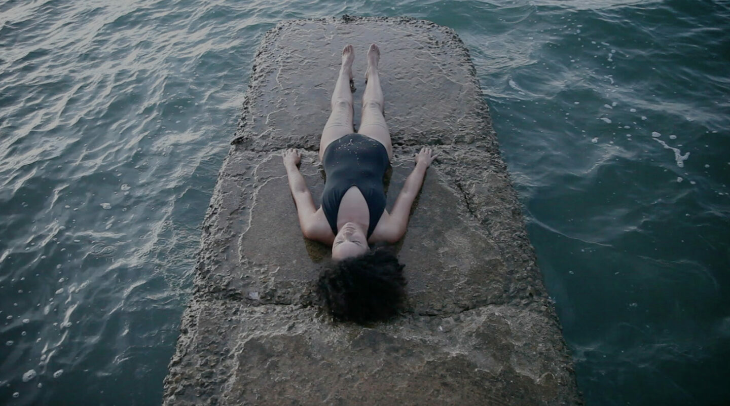 Angéla TIATIA, "Holding On", 2015