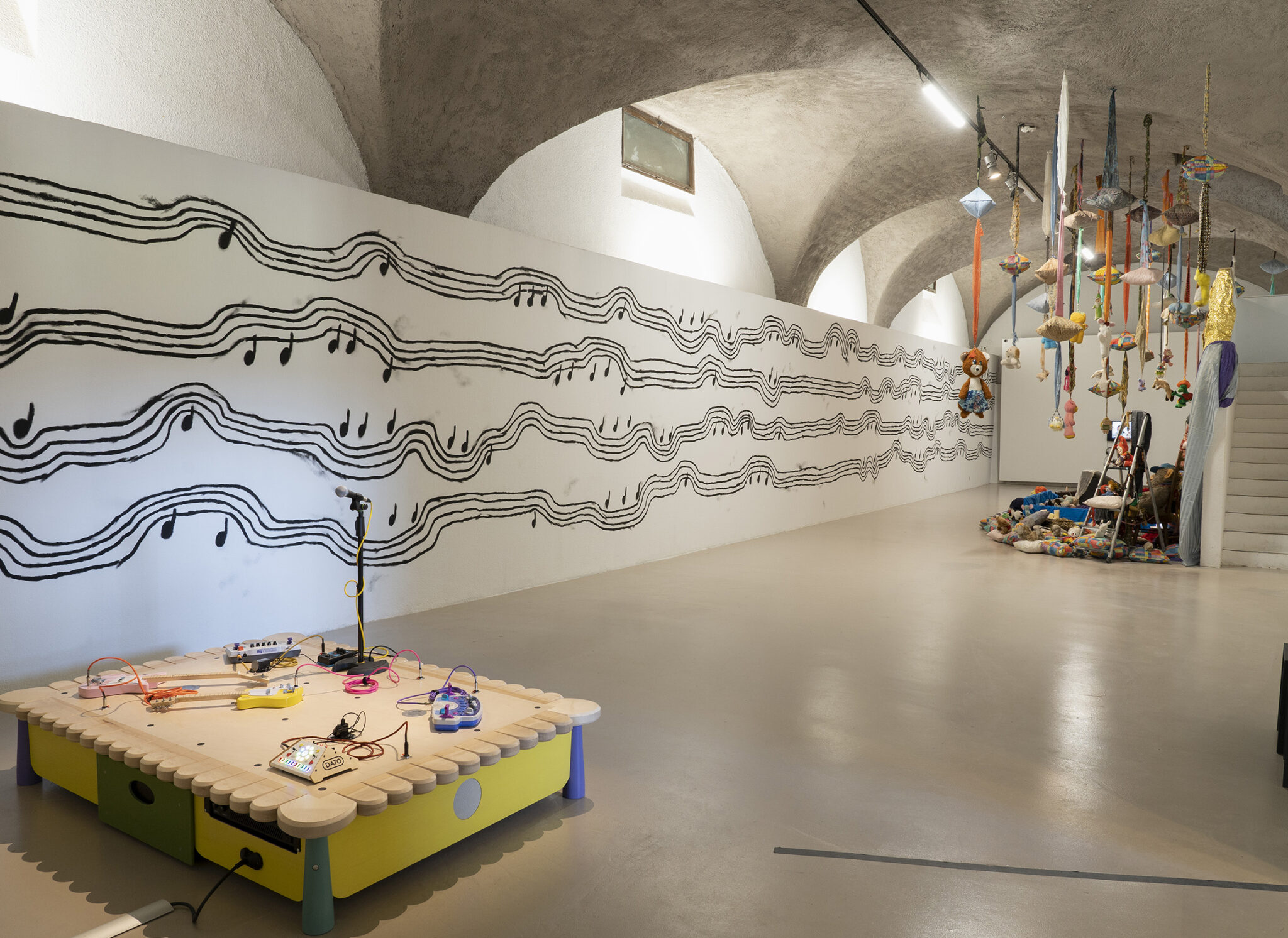 Vue de l'exposition Fin de Party, Camille Blatrix 