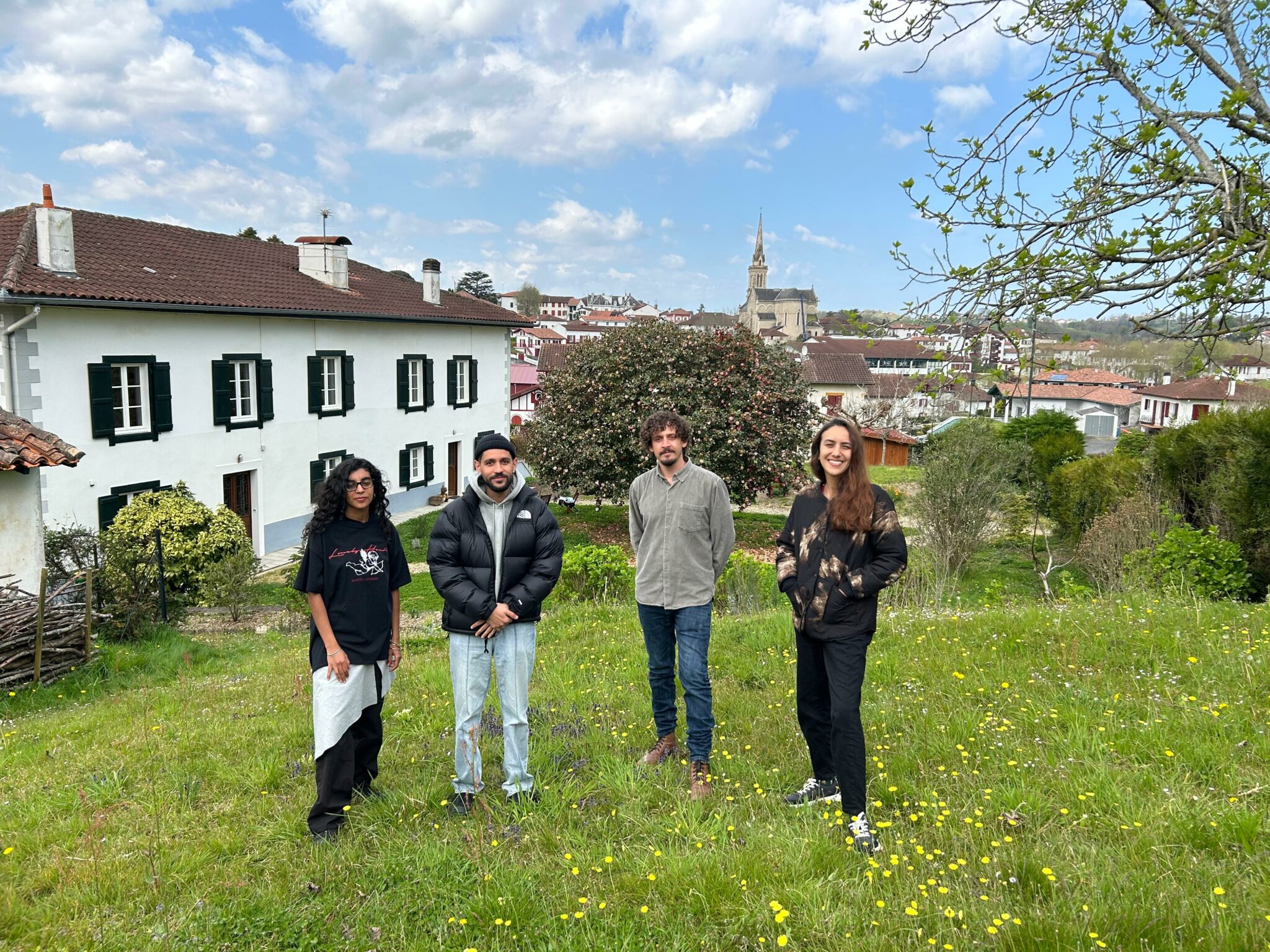 Collectif Tizintizwa, en résidence de recherche à La Réciproque, Hasparren, avril 2025