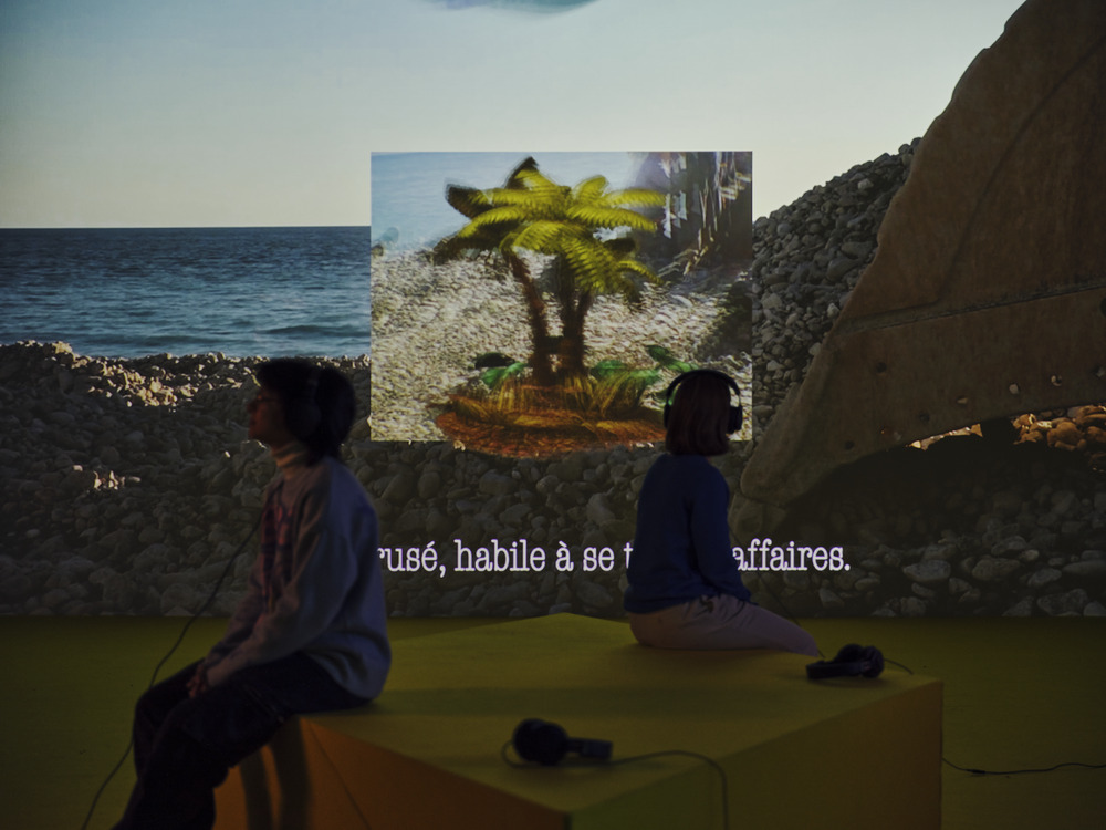 Mawena Yehouessi, Sol in the Dark, 2019-2022 - Vue de l'exposition "In The hours Between Dawns", Institut d’art contemporain, Villeurbanne, du 7 février au 13 avril 2025 - Crédit photographique : Thomas Lannes